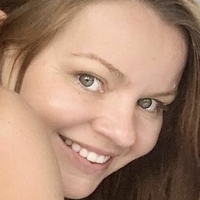Mila Malenkov Nua