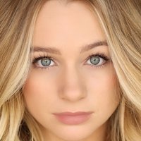 Mollee Gray Nua