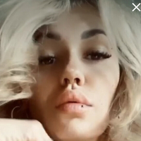 Nikablondemodel Nua