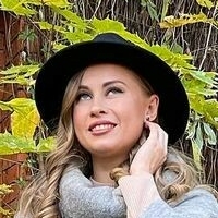 Olga Velichko Nua