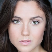 Poppy Drayton Nua