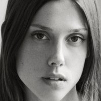 Raquel Nave Nua