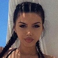 Rashel Kolaneci Nua