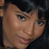 Renell Medrano Nua