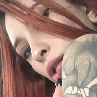 Riley Red Nua