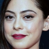 Rosa Salazar Nua