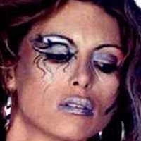 Roxanne Michaels Nua