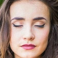 Salomé Saqué Nua
