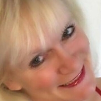 Sandie Lee Nua