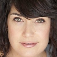 Sara Bradeen Nua