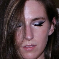 Sarah Ashley V Nua