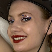 scarlett_do Nua
