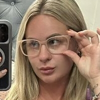 SkyeLouise Nua
