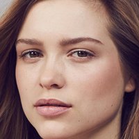 Sophie Cookson Nua