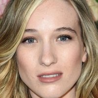 Sophie Lowe Nua