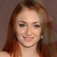 Sophie Turner Fakes Nua