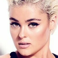 Stefania Ferraro Nua