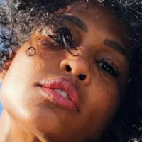 Suni Sweeney Nua