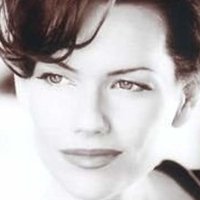Tamara Davies Nua