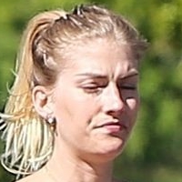 Taylor Neisen Nua