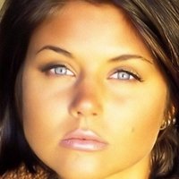 Tiffani-Amber Thiessen Nua