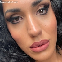 ts_antonella Nua