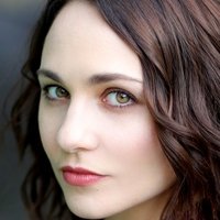 Tuppence Middleton Nua