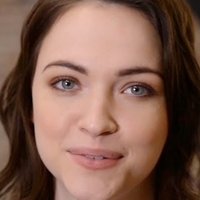 Violett Beane Nua