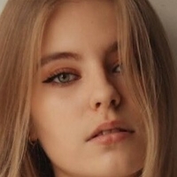 Yana Zhytkevych Nua
