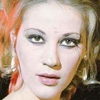 Zoe Laskari Nua